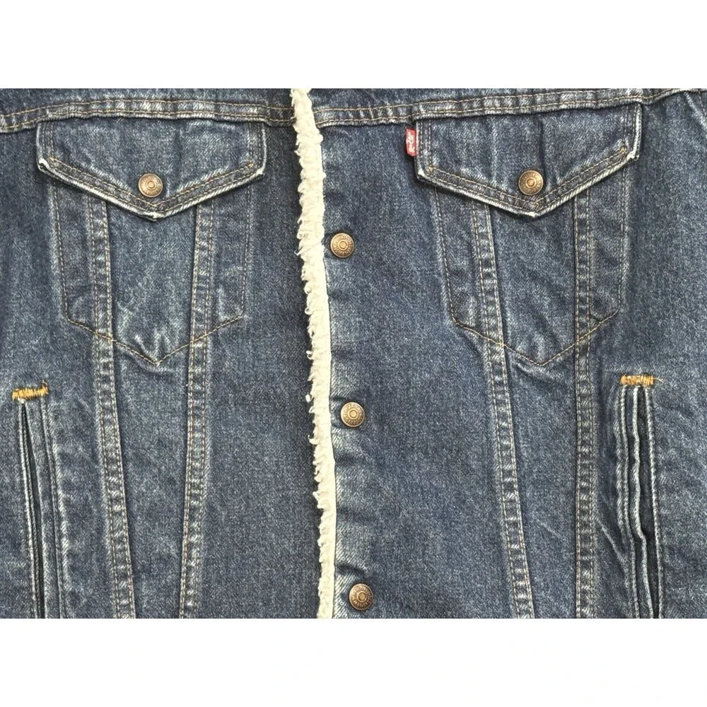 VTG Levis 80”s Type 3 Trucker Jacket White Sherpa Lined USA 40-M NICE!
